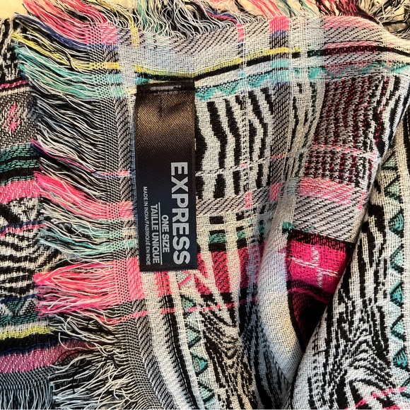 EXPRESS Multicolor Patterned Scarf - Picture 8 of 9